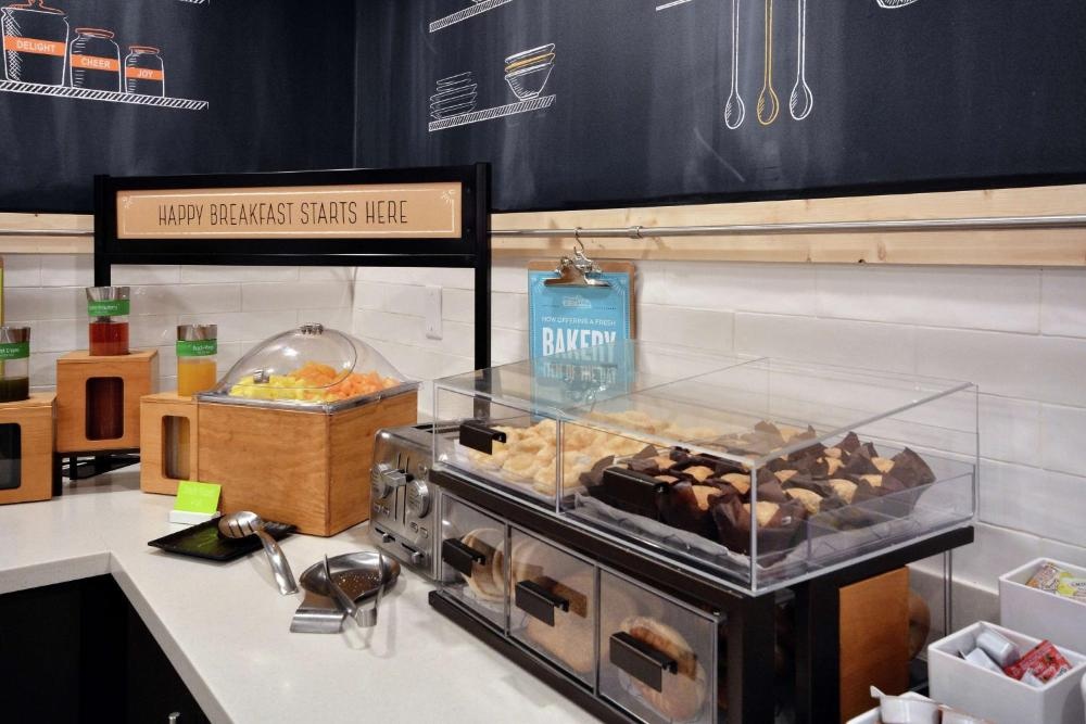 Hampton Inn By Hilton Raleigh-Capital Blvd. North